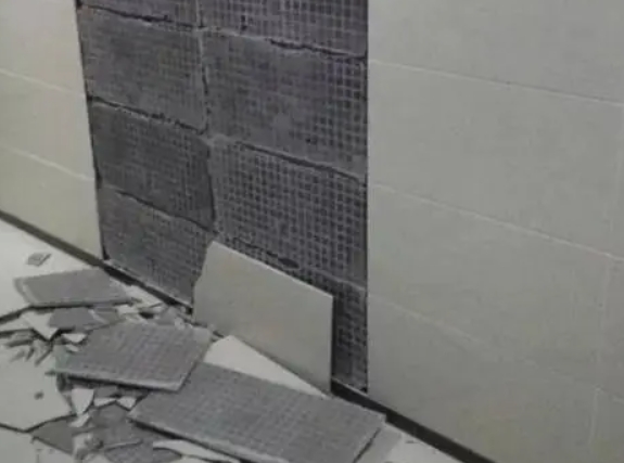 洪湖瓷砖空鼓维修公司分享下洪湖墙砖松动维修的知识